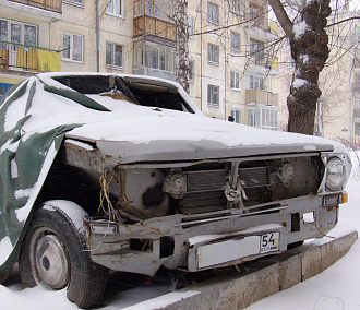 Мэрия Новосибирска намерена очистить дворы от автохлама