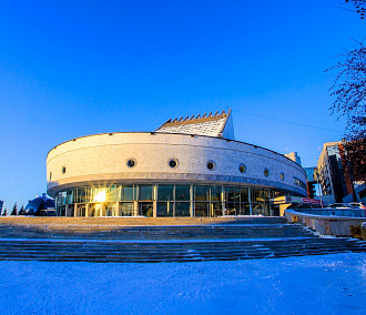 Сокровища театра «Глобус»: сцена-трансформер и зимний сад
