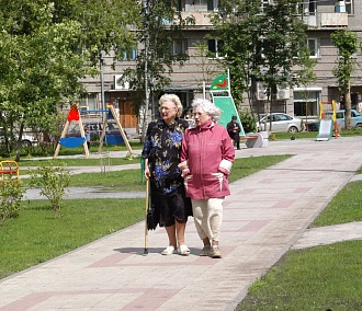 Бабушка на час: центр серебряных волонтёров открывают в Новосибирске