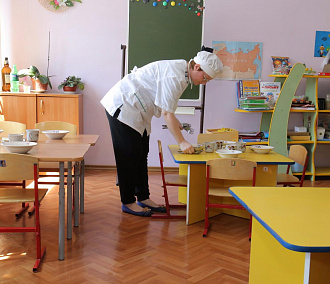 Обменялись позитивом: как в Новосибирске отметили День воспитателя