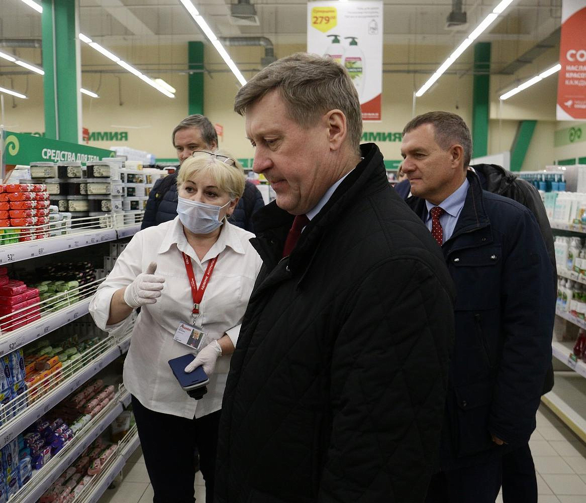 Мэр Новосибирска не нашёл пустых полок в гипермаркете «Ашан»