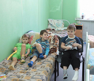 Двум больницам Новосибирска дали отопление