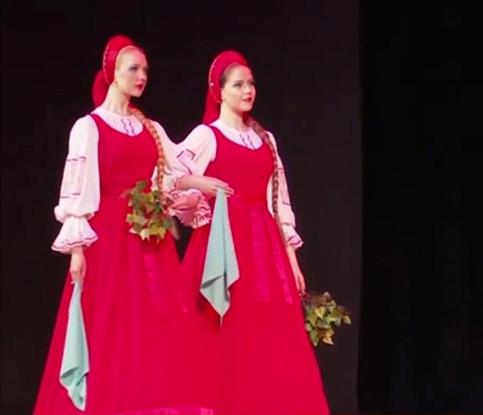 Красота по-русски: ансамбль «Берёзка» собрал овации в Новосибирске