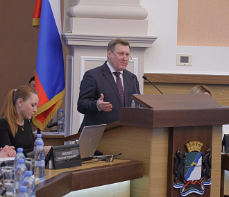Депутаты в четвёртый раз одобрили отчёт мэра Анатолия Локтя