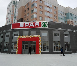 В Новосибирске открыли супермаркет SPAR с кассами самообслуживания