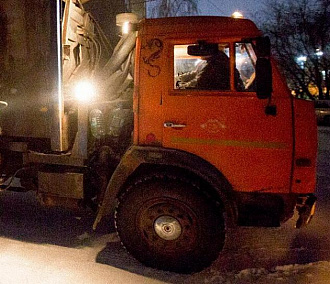 Вывоз мусора в Новосибирске усилят на новогодних праздниках