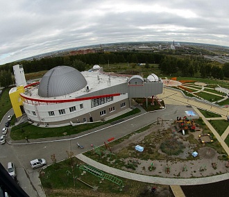 Московские учёные просят выпустить из СИЗО главу новосибирского планетария