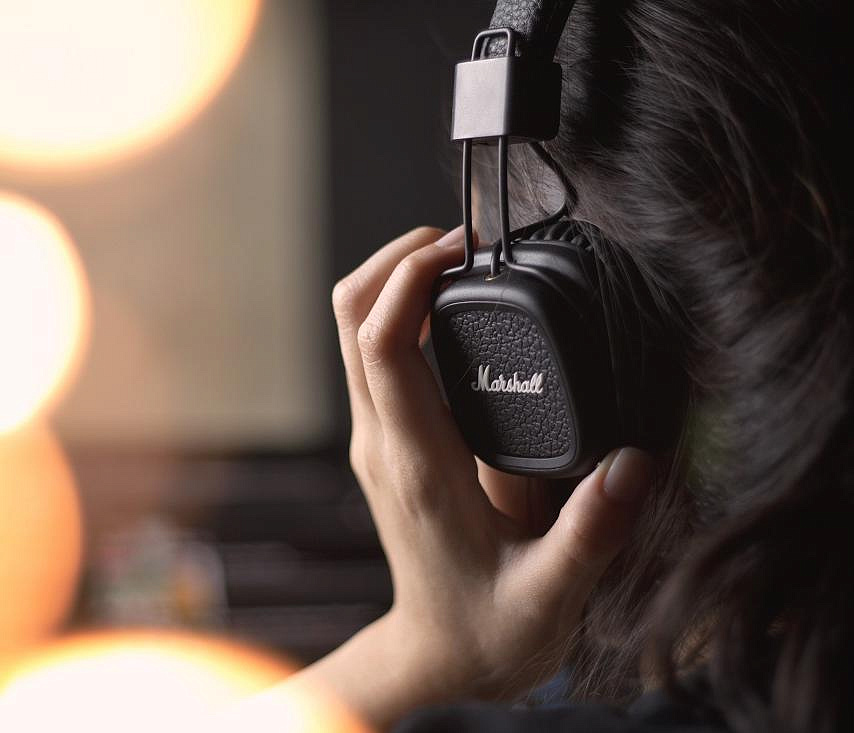 Бодрящую нейромузыку теперь можно слушать на Яндекс Музыке